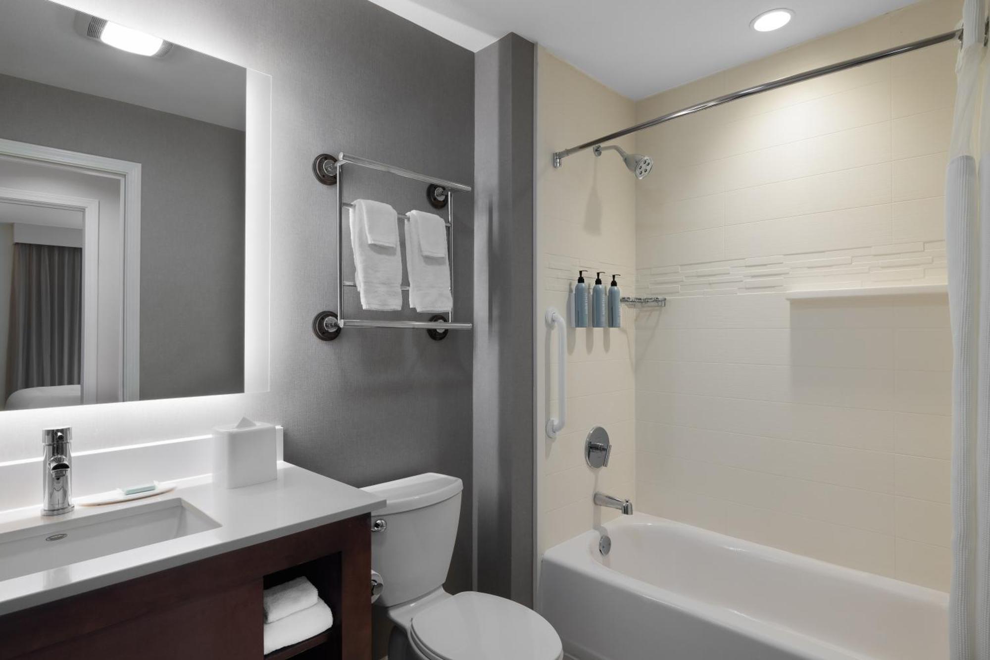 Residence Inn By Marriott Des Moines Downtown מראה חיצוני תמונה