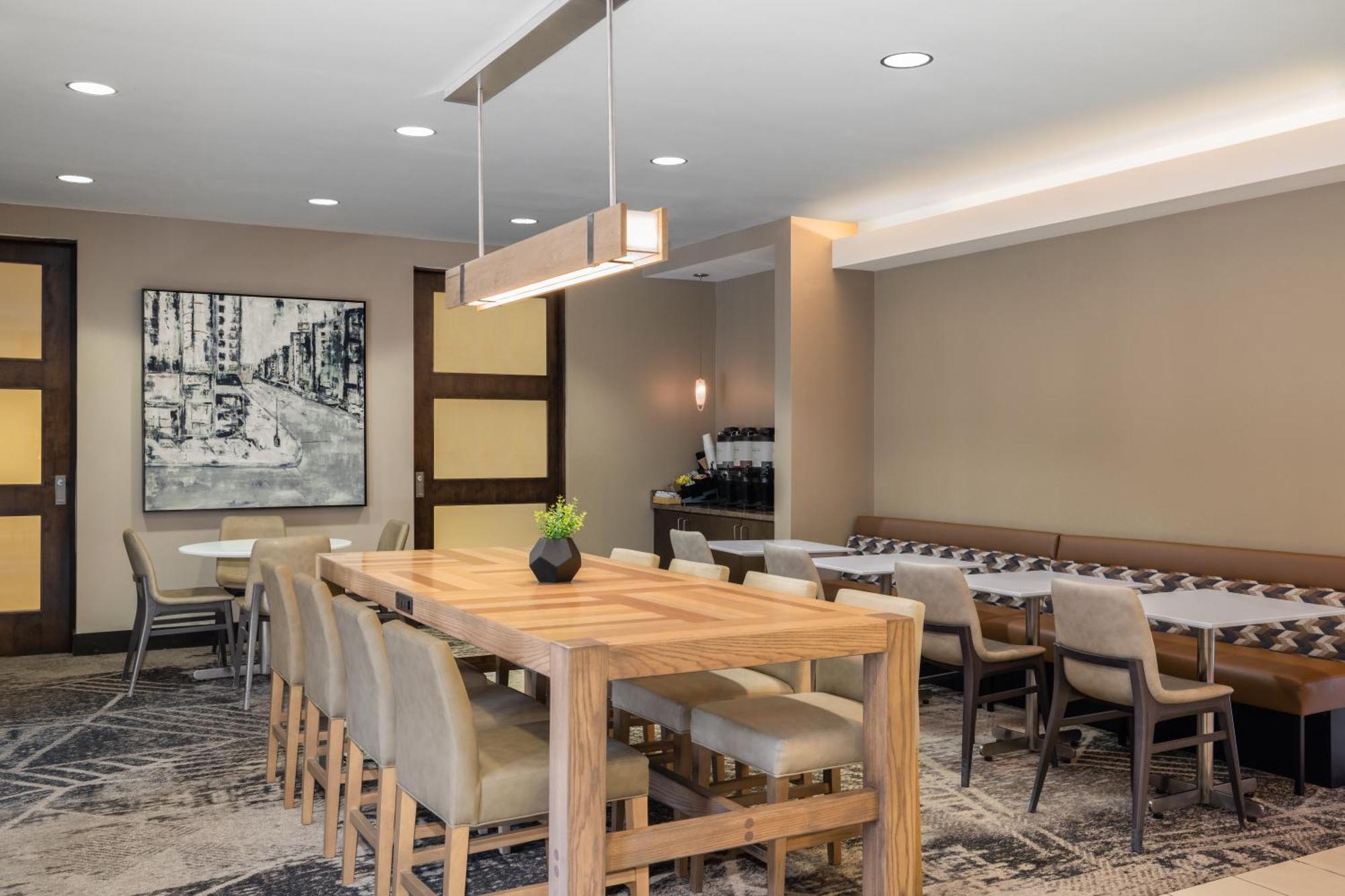 Residence Inn By Marriott Des Moines Downtown מראה חיצוני תמונה