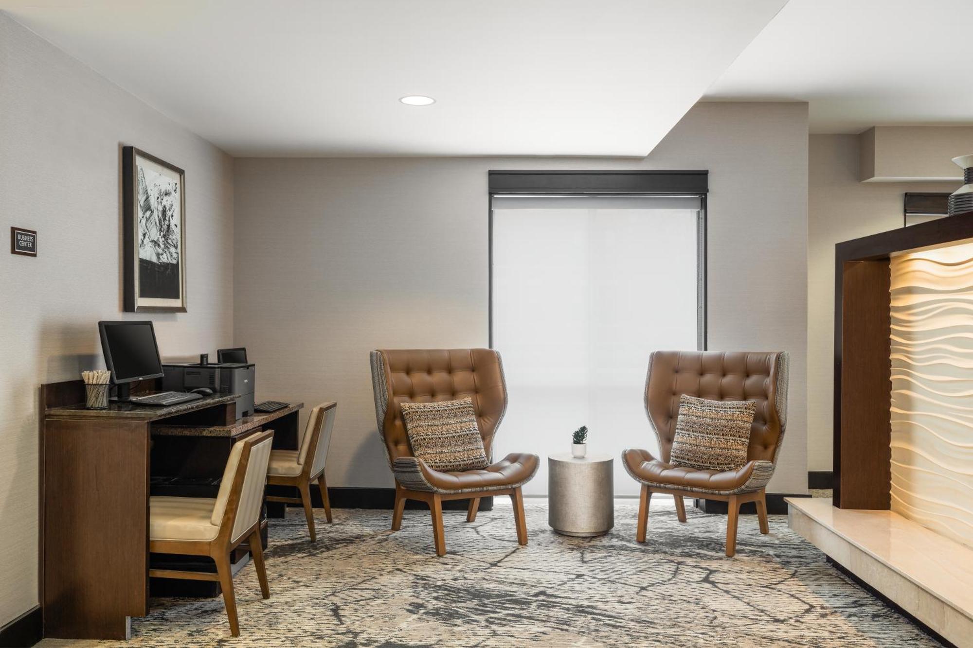 Residence Inn By Marriott Des Moines Downtown מראה חיצוני תמונה