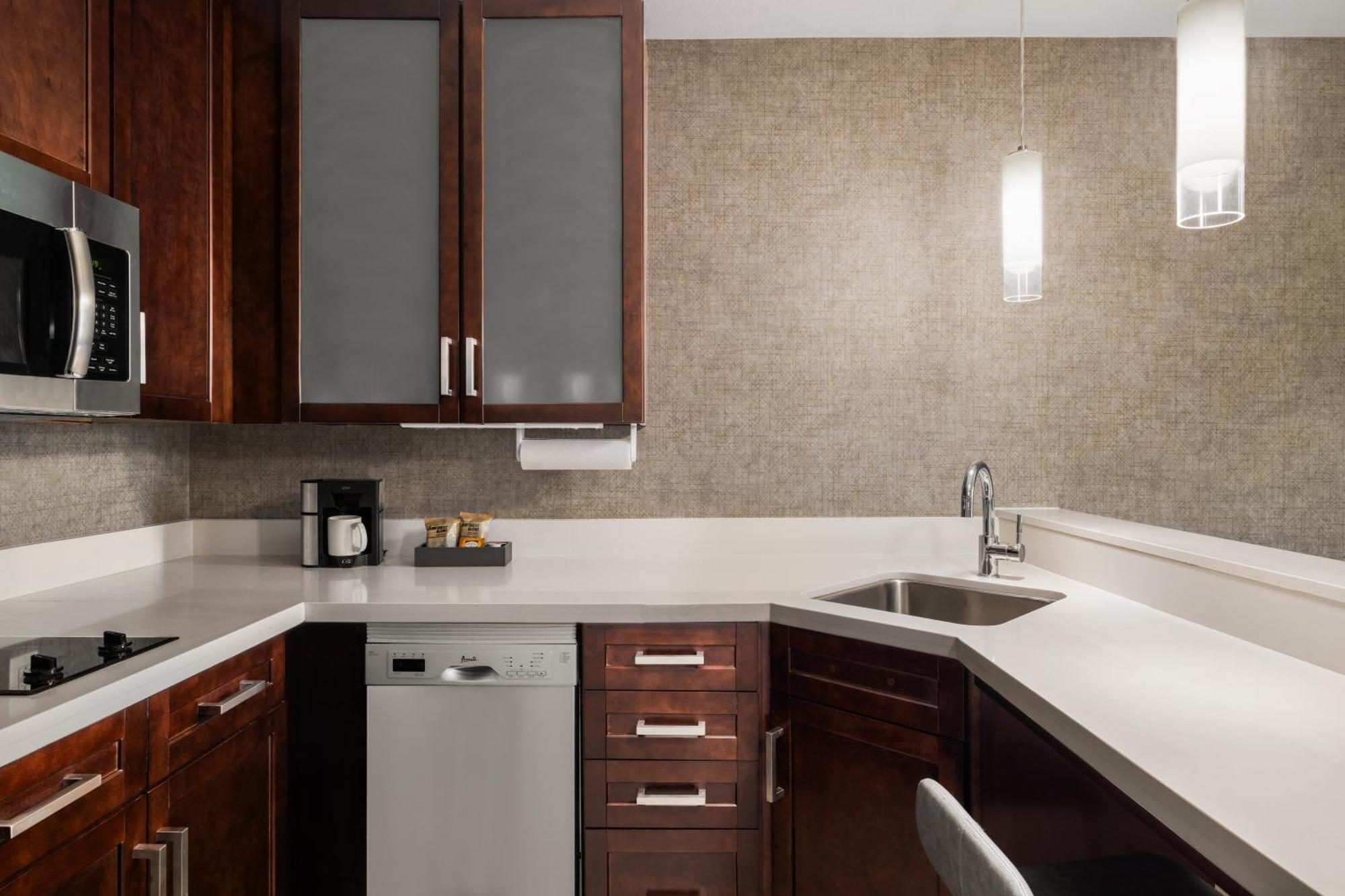 Residence Inn By Marriott Des Moines Downtown מראה חיצוני תמונה