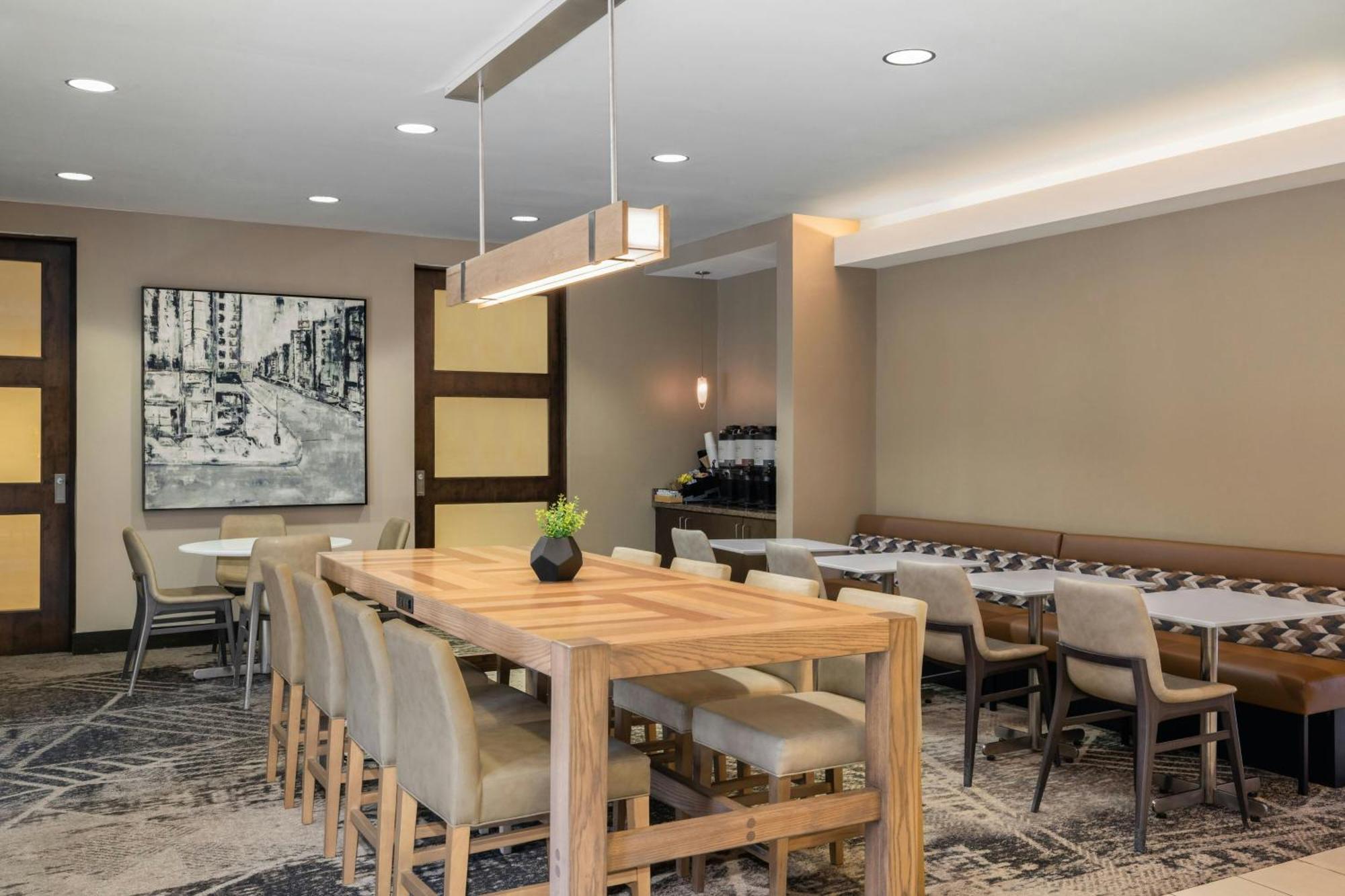 Residence Inn By Marriott Des Moines Downtown מראה חיצוני תמונה