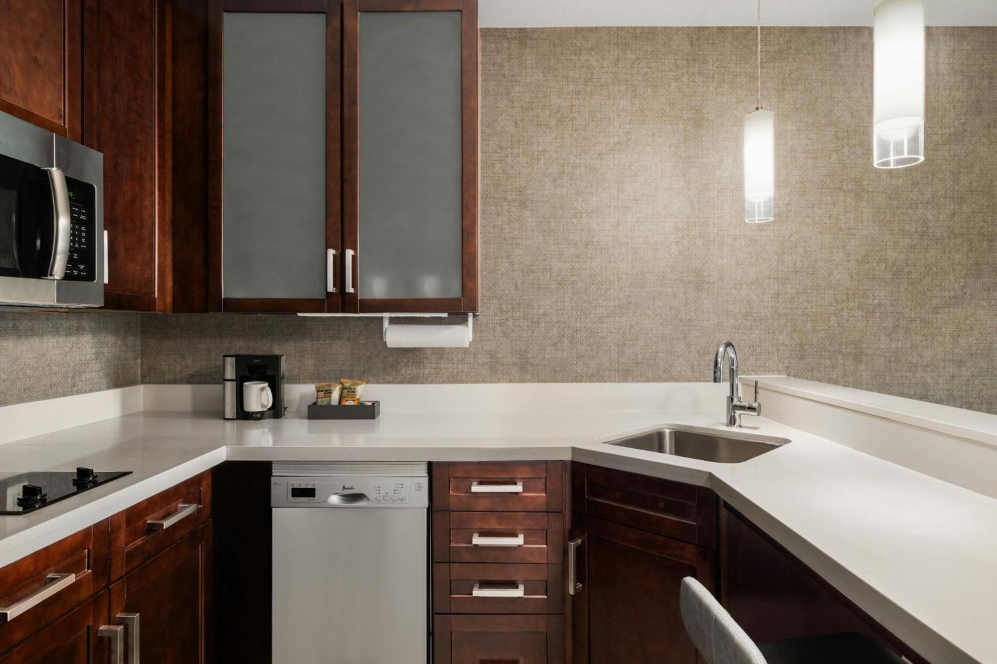 Residence Inn By Marriott Des Moines Downtown מראה חיצוני תמונה