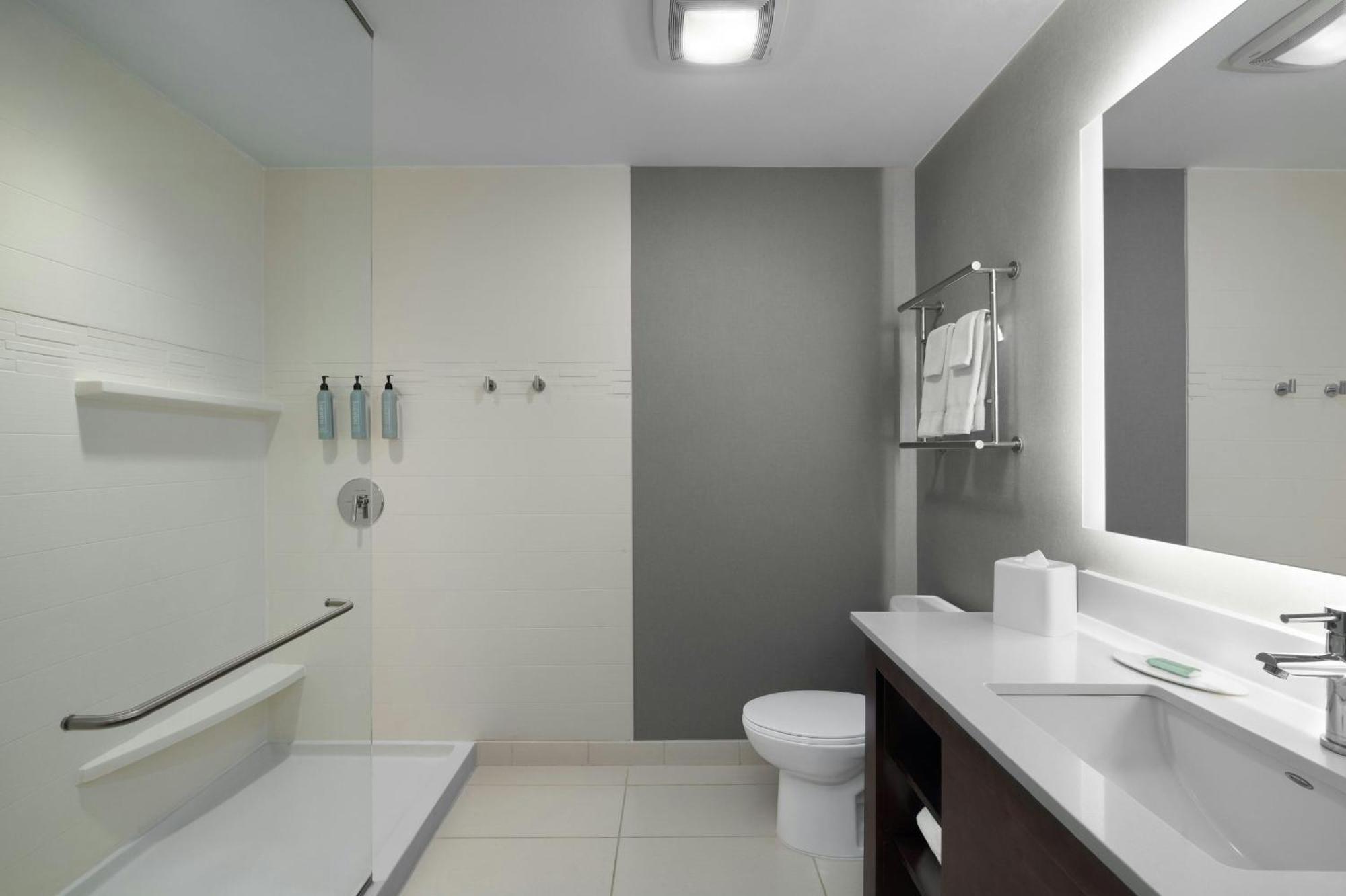 Residence Inn By Marriott Des Moines Downtown מראה חיצוני תמונה